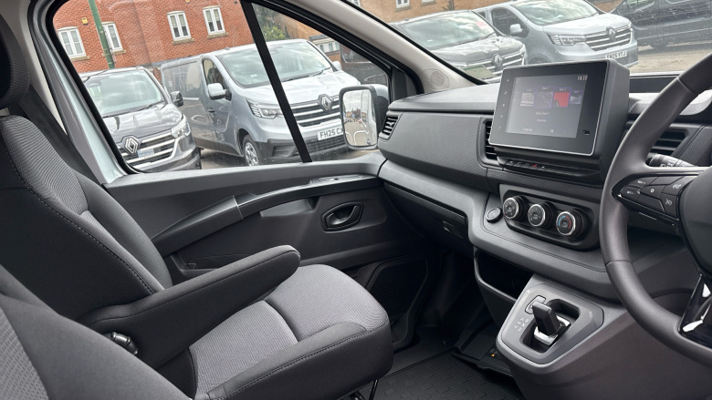 Renault Trafic Swb Diesel SL30 Blue dCi 150 Advance [Safety] Van EAG9